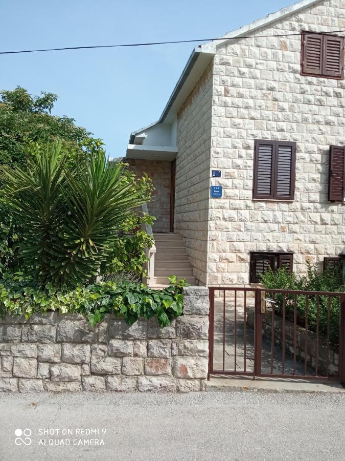 Apartment M&J Supetar Zewnętrze zdjęcie